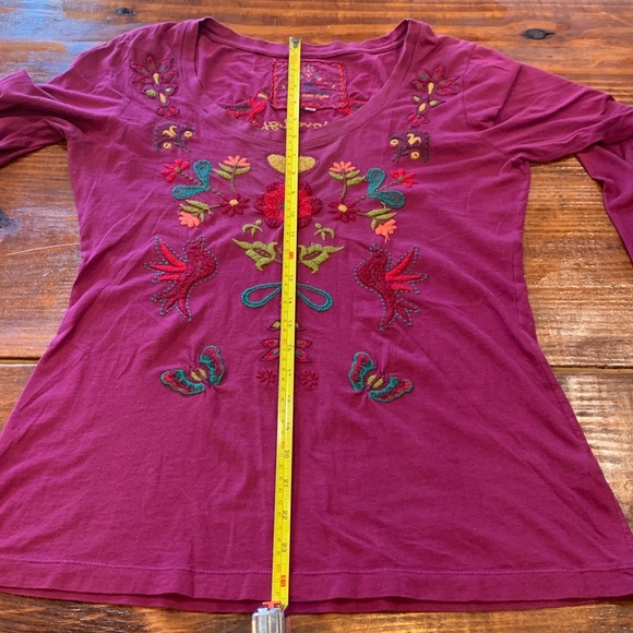 Johnny Was JW Los Angeles Embroidered Pink Floral LOVE Shirt - Picture 16 of 17